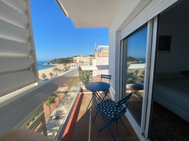 Mediterranean Apartment In Lloret De Mar Next To The Sea Exterior photo