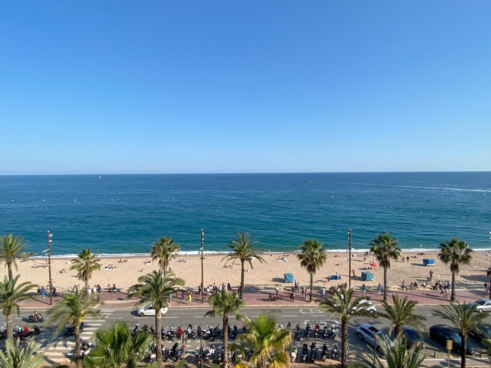 Mediterranean Apartment In Lloret De Mar Next To The Sea Exterior photo