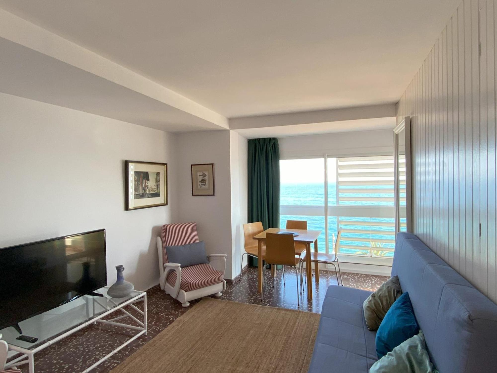 Mediterranean Apartment In Lloret De Mar Next To The Sea Exterior photo